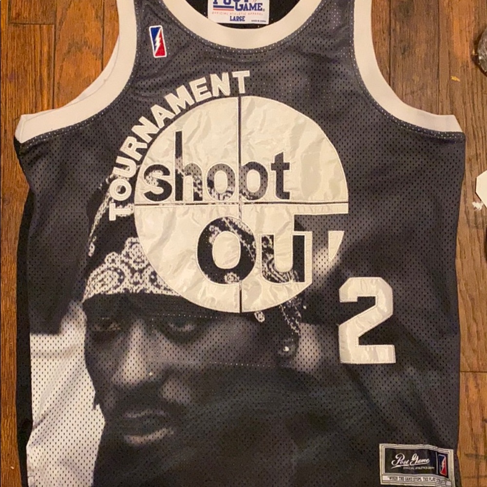 large Tupac Shakur “birdie” above the rim Jersey